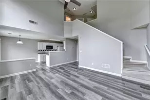 9210 Friarbridge Dr, Suwanee, GA 30024 - Photo 13