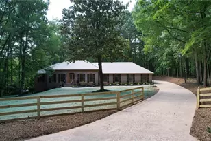 5 Gravitt Dr, Dawsonville, GA 30534 - Photo 1