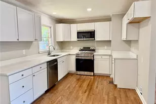 234 N 5th Ave, Winder, GA 30680 - Photo 11