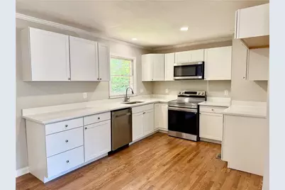 234 N 5th Avenue, Winder, GA 30680 - Photo 9
