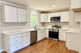 234 N 5th Ave, Winder, GA 30680 - Photo 9
