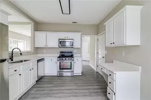 11745 Bentham Ct, Alpharetta, GA 30005 - Photo 9