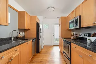 2023 Oakview Rd SE, Atlanta, GA 30317 - Photo 7
