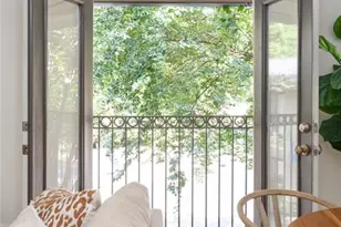 2023 Oakview Rd SE, Atlanta, GA 30317 - Photo 5