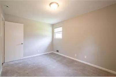 2660 Beacon Drive, Atlanta, GA 30349 - Photo 17