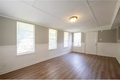 2660 Beacon Drive, Atlanta, GA 30349 - Photo 5