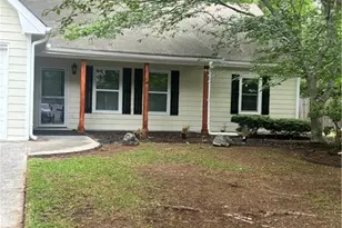 1135 Burning Bush Dr, Loganville, GA 30052 - Photo 3