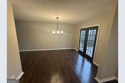 1129 Guernsey Drive, Lawrenceville, GA 30043 - Photo 9