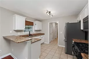 514 Parkstone Ln, Woodstock, GA 30189 - Photo 7