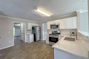1070 Big Haynes Dr, Grayson, GA 30017 - Photo 5