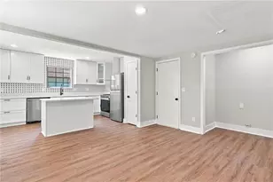5641 Clifton Pl, Stone Mountain, GA 30087 - Photo 11