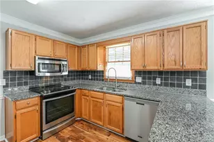106 Emerald Ln, Hampton, GA 30228 - Photo 9