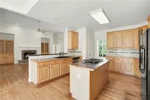 2697 Mayfield Dr, Lawrenceville, GA 30043 - Photo 13