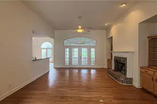 2697 Mayfield Dr, Lawrenceville, GA 30043 - Photo 9