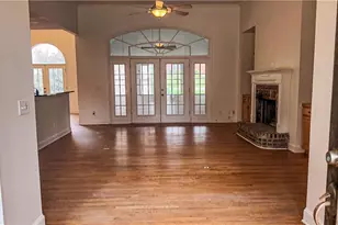 2697 Mayfield Dr, Lawrenceville, GA 30043 - Photo 3