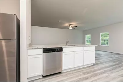 393 Sand Dune Way, Conyers, GA 30013 - Photo 7