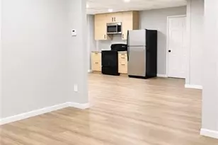 202 Oakwood Cir, Stockbridge, GA 30281 - Photo 5