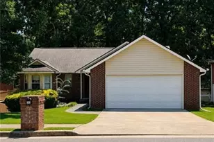 202 Oakwood Cir, Stockbridge, GA 30281 - Photo 1