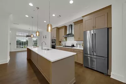 6807 Encore Boulevard, Sandy Springs, GA 30328 - Photo 3