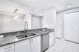 3338 Peachtree Rd NE, Atlanta, GA 30326 - Photo 17