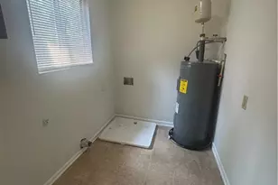 8497 Stonewall Jackson Dr, Jonesboro, GA 30238 - Photo 21