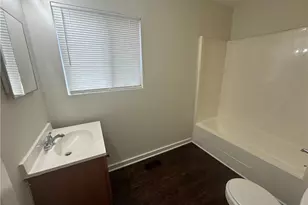 8497 Stonewall Jackson Dr, Jonesboro, GA 30238 - Photo 19