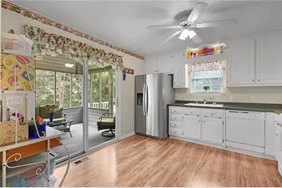 154 Honeysuckle Drive SE, Calhoun, GA 30701 - Photo 15