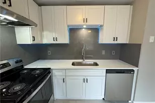5223 Ridge Forest Dr, Stone Mountain, GA 30083 - Photo 5