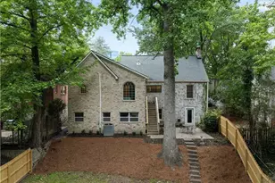 833 Martina Dr NE, Atlanta, GA 30305 - Photo 19