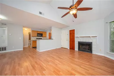 915 Wentworth Court, Johns Creek, GA 30022 - Photo 5