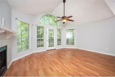 915 Wentworth Court, Johns Creek, GA 30022 - Photo 3