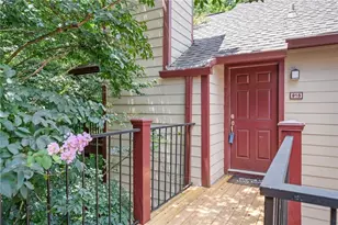 915 Wentworth Ct, Johns Creek, GA 30022 - Photo 1