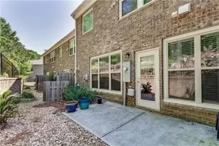 13374 Canary Ln, Alpharetta, GA 30004 - Photo 11