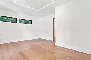 4250 Carmain Dr NE, Atlanta, GA 30342 - Photo 23