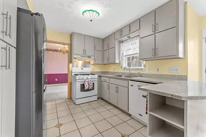 120 Chateau Circle, Fayetteville, GA 30215 - Photo 3