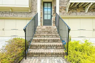 1299 Linden Ct NE, Atlanta, GA 30329 - Photo 3