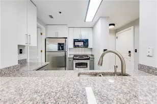 3338 Peachtree Rd NE, Atlanta, GA 30326 - Photo 13