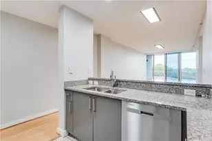 3338 Peachtree Rd NE, Atlanta, GA 30326 - Photo 11