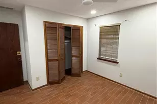 1094 Crystal Lake Rd, Atlanta, GA 30349 - Photo 5