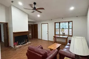 1094 Crystal Lake Rd, Atlanta, GA 30349 - Photo 7