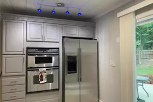1393 Scott Blvd, Decatur, GA 30030 - Photo 15