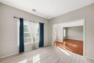 4471 Rosegate Dr, Snellville, GA 30039 - Photo 9