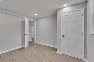 3394 Dearwood Dr SW, Lilburn, GA 30047 - Photo 35