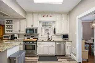 311 Burke Cir, McDonough, GA 30253 - Photo 9