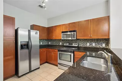 870 Mayson Turner Road NW #1208, Atlanta, GA 30314 - Photo 1