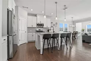 504 Elm Bluff Way, Lawrenceville, GA 30043 - Photo 3