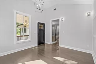 2661 NE Sheila Ln NE, Marietta, GA 30062 - Photo 5