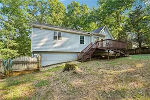 143 Hartwood Dr, Woodstock, GA 30189 - Photo 3