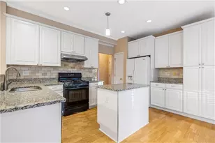 4310 Canterbury Walk Dr, Duluth, GA 30097 - Photo 9