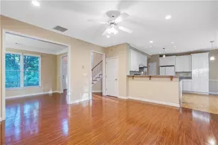 4310 Canterbury Walk Dr, Duluth, GA 30097 - Photo 5
